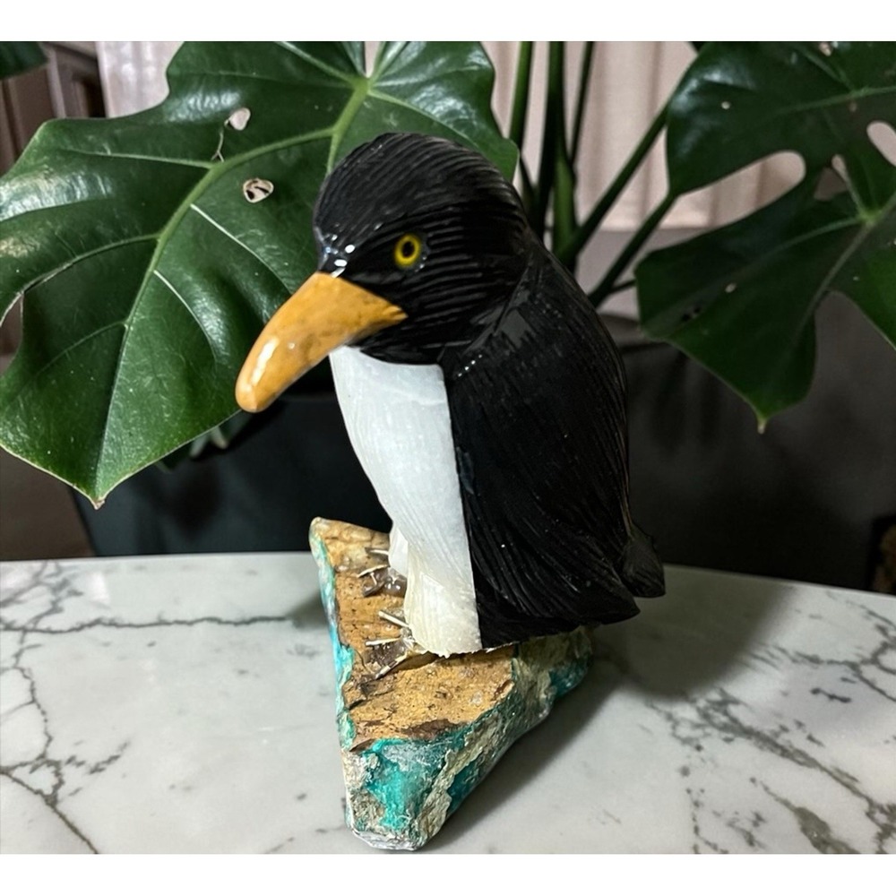 Peruvian Peru Penguin Bird Stone Rock Figurine Hand Carved Mineral Art Black